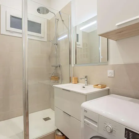 Apartment Renove Pour 4 Pers En Centre De A 250m De La - Fr-1-3-581 Biarritz
